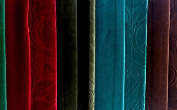 خرید عمده پارچه مبلی پورشه طرح دار 